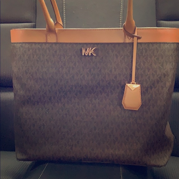 Michael Kors Handbags - Michael Kors